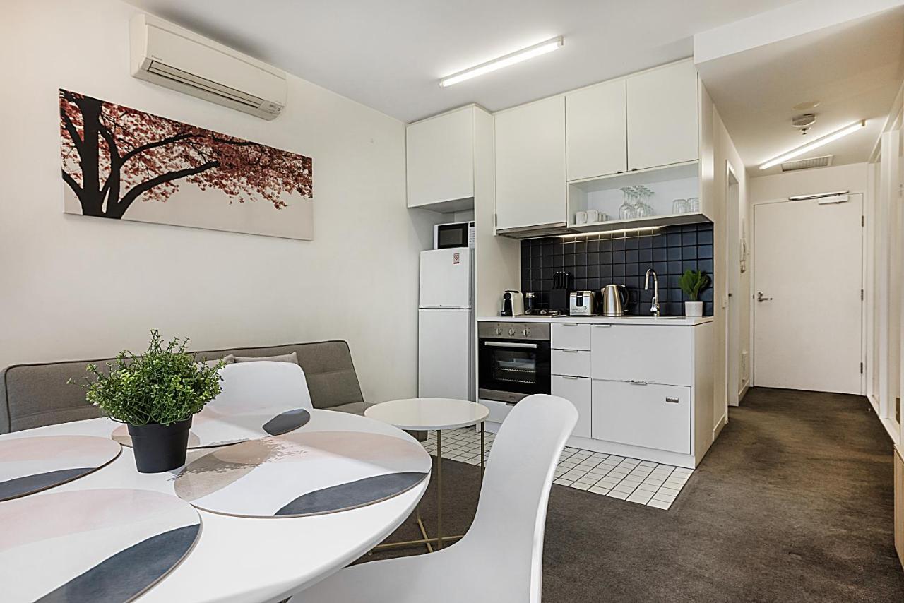 2-Bed Unit Metres From Cbd Malls, Dining & Sights Apartment Мелбърн Екстериор снимка