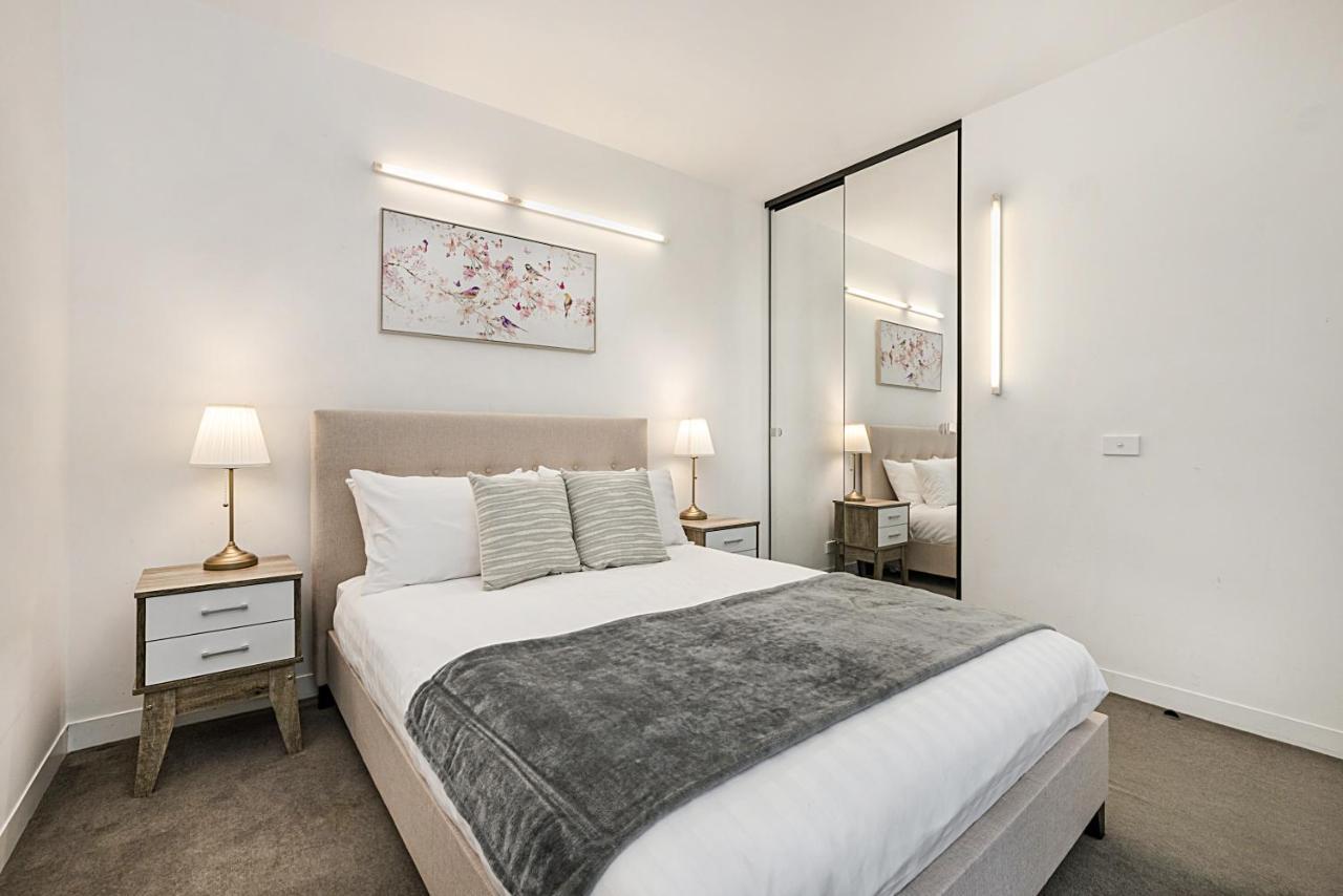 2-Bed Unit Metres From Cbd Malls, Dining & Sights Apartment Мелбърн Екстериор снимка